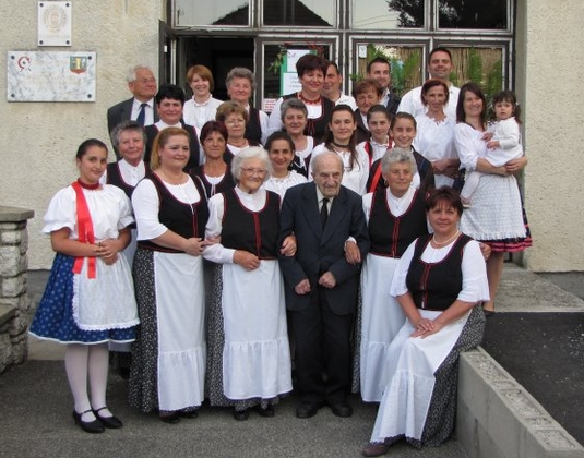 Écsi Népdalkör